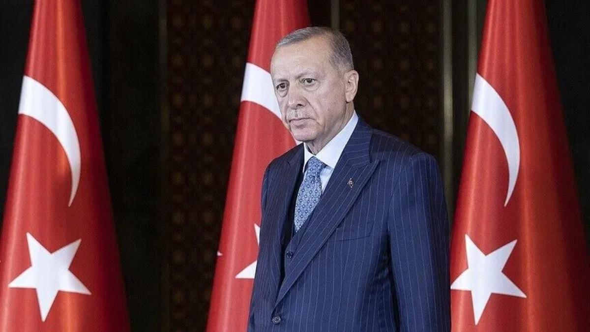 Cumhurbaşkanı Erdoğan’dan şehit polis Mehmet Ali Topatan’ın ailesine başsağlığı mesajı