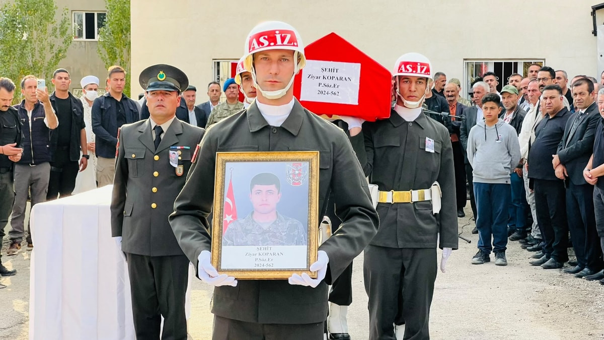 Iğdır’da şehit olan asker memleketi Hakkari’de defnedildi