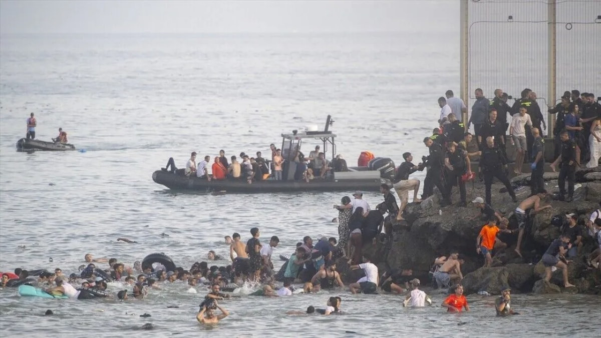 İtalya, İspanya’ya karşı uyguladığı sınır kontrollerini bir kere daha uzattı