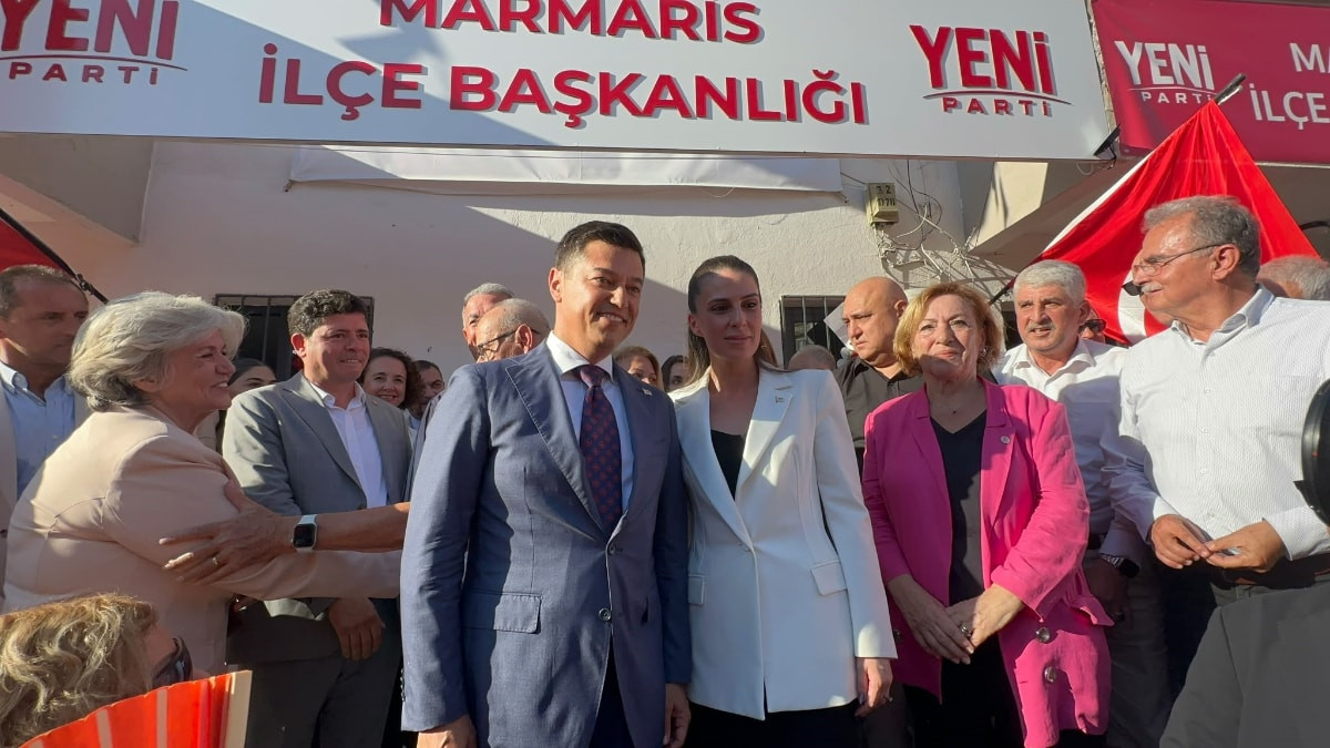 Muğla’nın Marmaris Belediye Başkanı CHP’den istifa ederek İyi Parti’ye geçti
