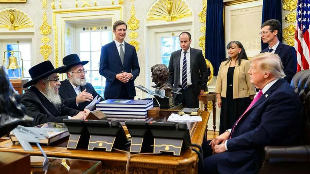 Trump, Beyaz Saray’da Hasidik Yahudi hahamlarla görüştü