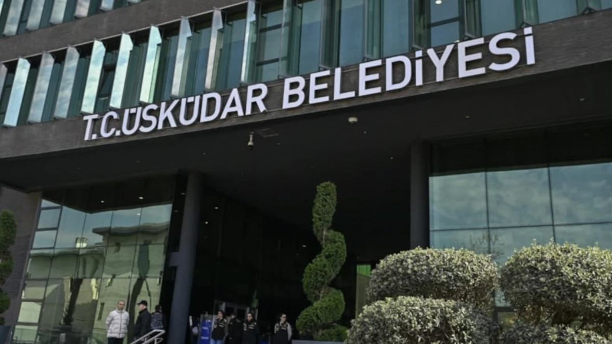 Üsküdar Belediyesi’nde 4 CHP’li üye AK Parti’ye geçti