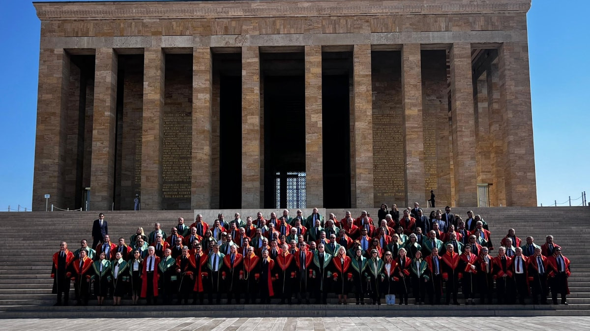 Yargıtay heyetinden adli yılın açılışı dolayısıyla Anıtkabir’e ziyaret
